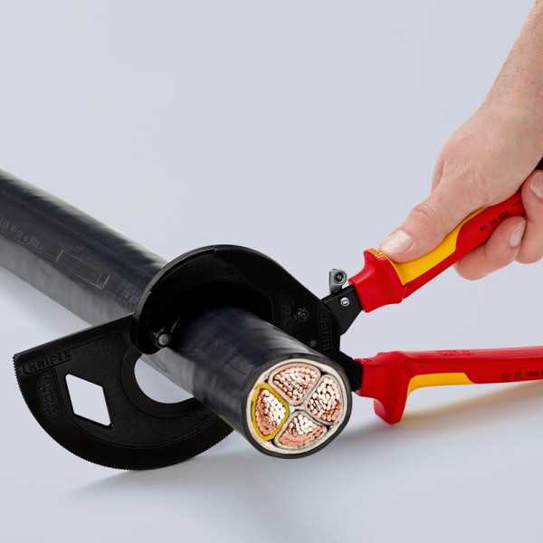 Cortacables de Carraca con Mangos Bicomponentes Aislados 320 mm KNIPEX