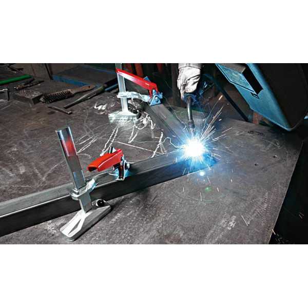 Mordaza para Máquinas y Bancos de Trabajo Serie BS 240 mm BESSEY