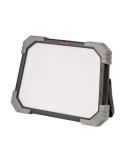 Foco LED portátil antideslumbrante para obra DINORA, IP54 con toma de corriente (8300 lm) BRENNENSTUHL