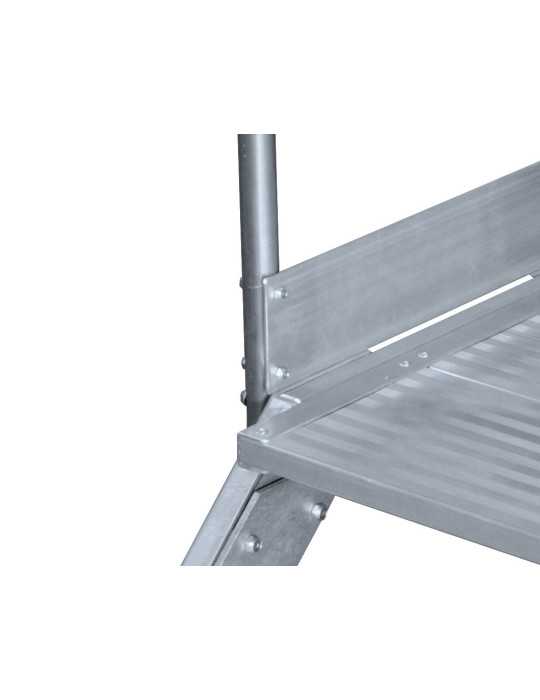Escalera de acceso de 45 Grados MAX de 4 peldaños marca KTL