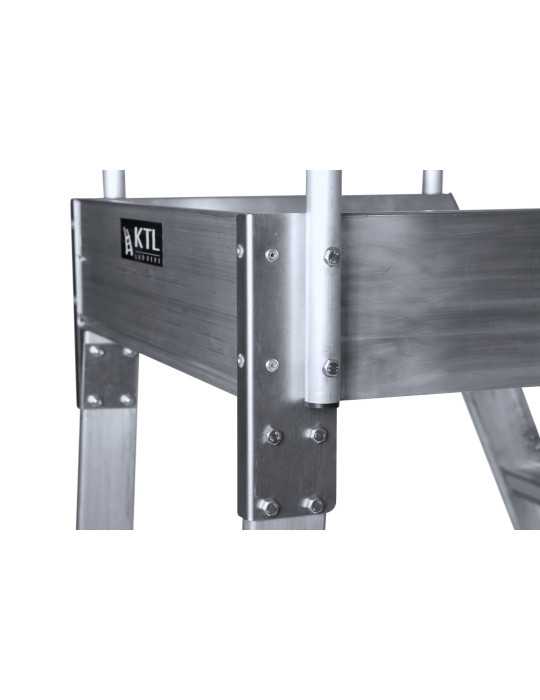 Escalera de plataforma móvil EP-1 de 3 peldaños con plataforma de 49x60 cm marca KTL