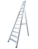 Escalera de tijera AGROCOMFORT de 4 peldaños marca KTL