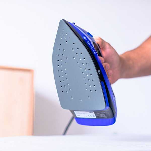 Plancha de Vapor 2000 W EDM