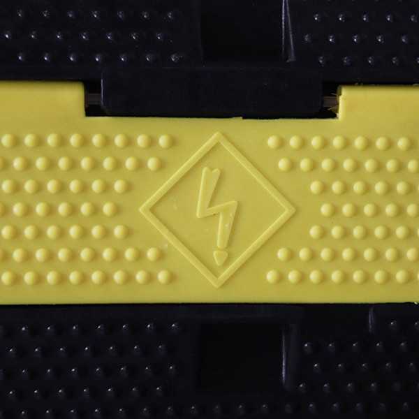 Protector Pasacable 900x500x70mm NORMALUZ