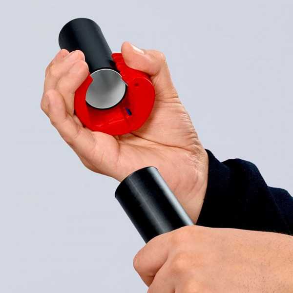 Cortatubos BiX® para Tubos de Plástico y Manguitos de Sellado KNIPEX