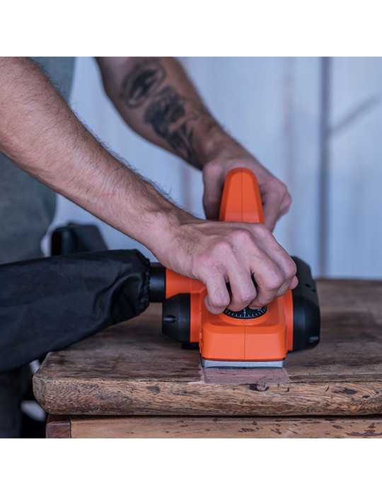 Cepillo Eléctrico 710 W BLACK+DECKER