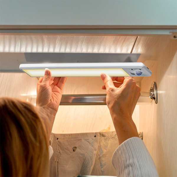 Regleta LED Regulable y Recargable con Sensor, Magnética, 2,5 W, 3CCT, 2200 mAh, 14 x 40 x 606 mm EDM