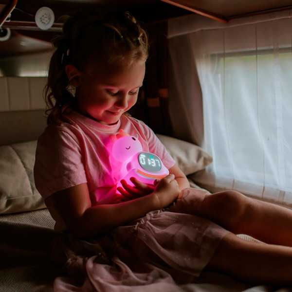 Lámpara Nocturna LED RGB Recargable con Despertador Modelo Unicornio Mecedora MARY´S