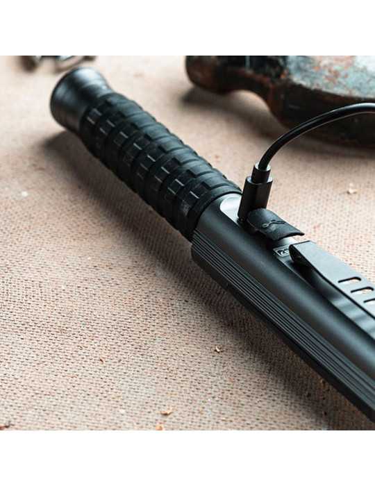Linterna Big Larry Pro+. Lámpara+cob Recagable, por la Compra de 6 Unidades un Expositor de Regalo NEBO