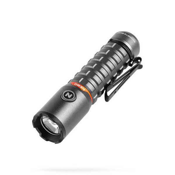 Linterna Torchy 2K. Compacta Recargable, por la Compra de 6 Unidades un Expositor de Regalo NEBO