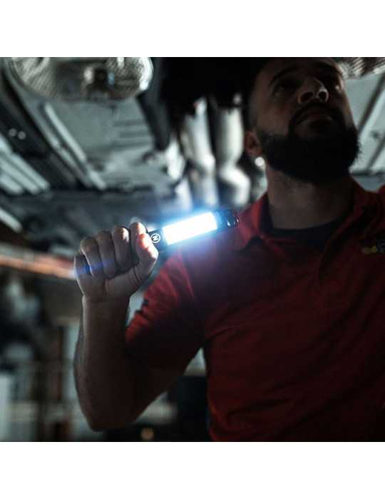 Linterna Big Larry 3. Lámpara+cob, por la Compra de 12 Unidades un Expositor de Regalo NEBO