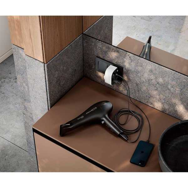 Adaptador Giratorio Schuko 1 Toma + USB A+c 30 W 16 A 250 V~ SIMON