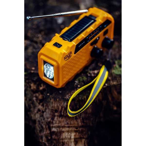 Radio Solar con Manivela Ad 1197, 15,5 x 5 x 8 cm ADLER