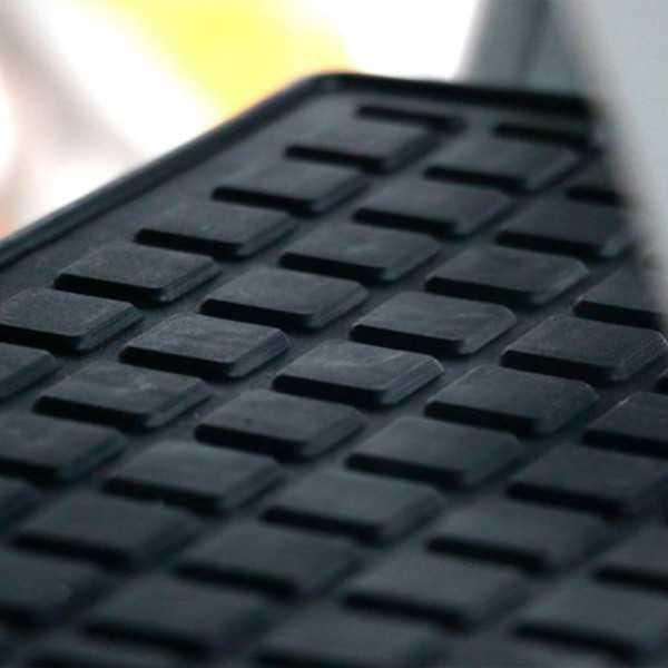 Escalera Profesional Delux de Aluminio 3 Peldaños PERSUM
