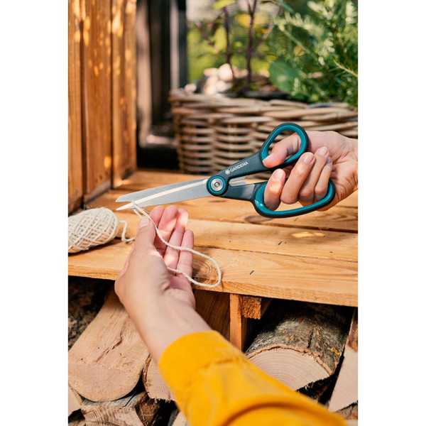 Tijeras Multicut con Corte Bypass GARDENA