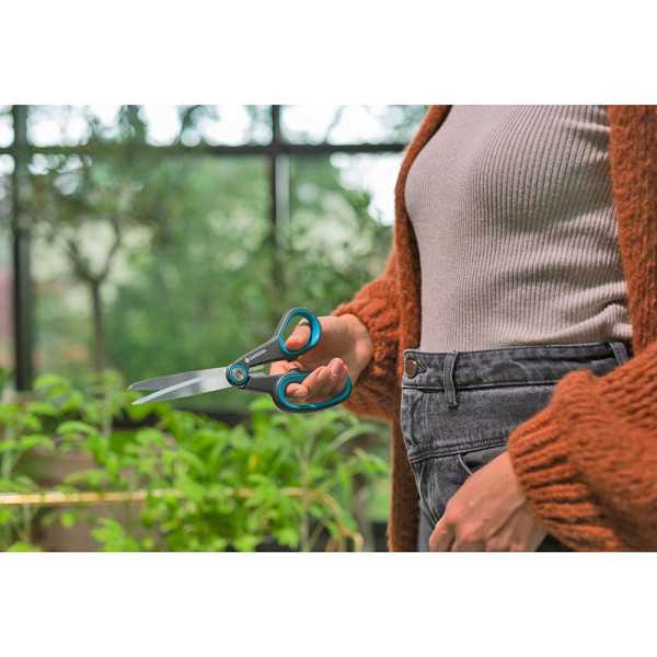 Tijeras Multicut con Corte Bypass GARDENA