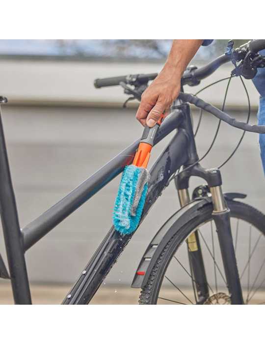 Kit de Cepillo de Limpieza de Bicicletas y Jabón Cleansystem GARDENA