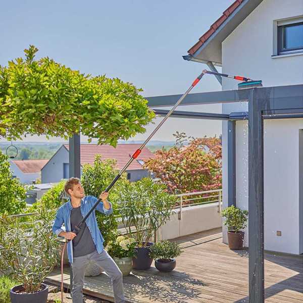 Mango Flex de Limpieza con Articulación Flexíble para el Sistema Cleansystem GARDENA