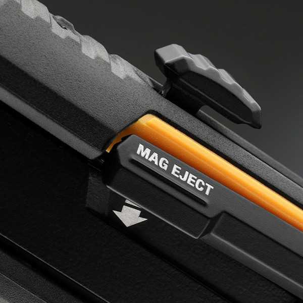 Cúter Recargable con 5 + 5 Hojas TOUGHBUILT