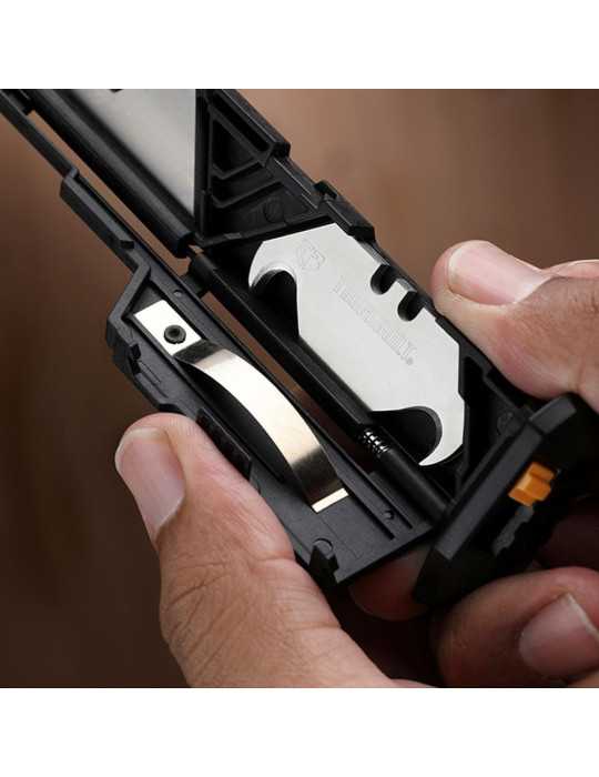 Cúter Recargable con 5 + 5 Hojas TOUGHBUILT