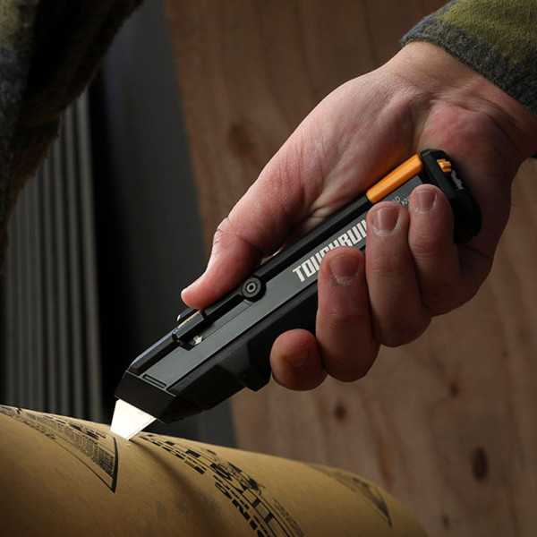 Cúter Recargable con 5 + 5 Hojas TOUGHBUILT
