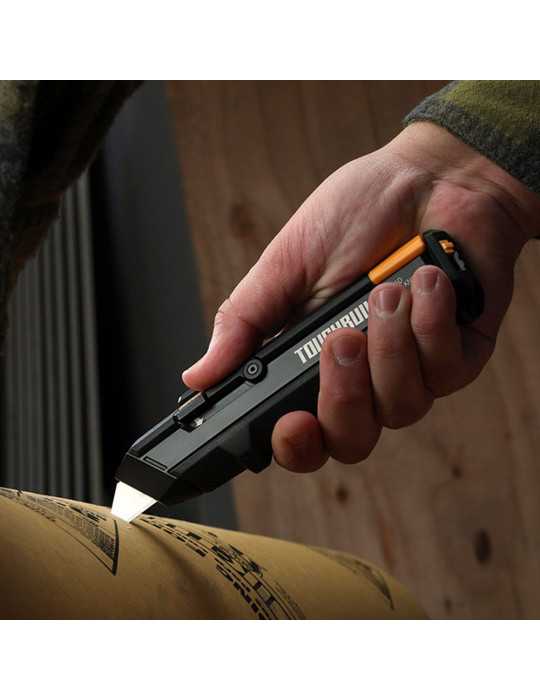 Cúter Recargable con 5 + 5 Hojas TOUGHBUILT