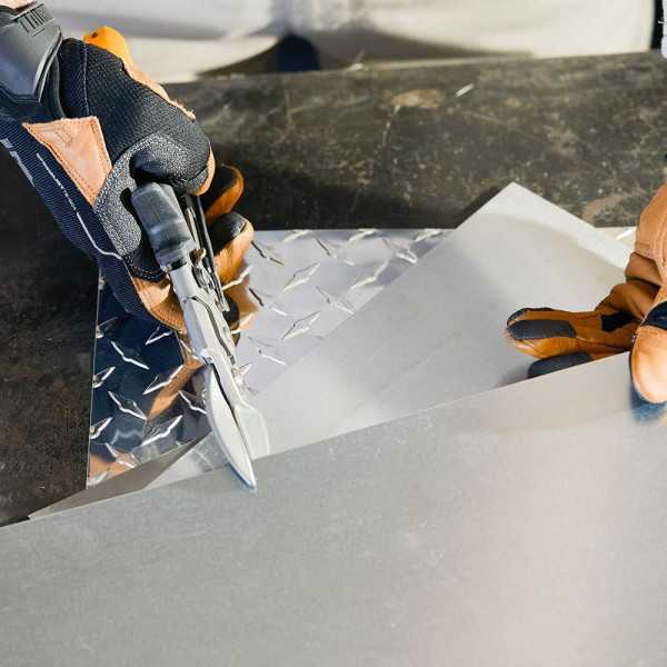 Tijeras de Aviación para Cortachapa, Corte Recto TOUGHBUILT