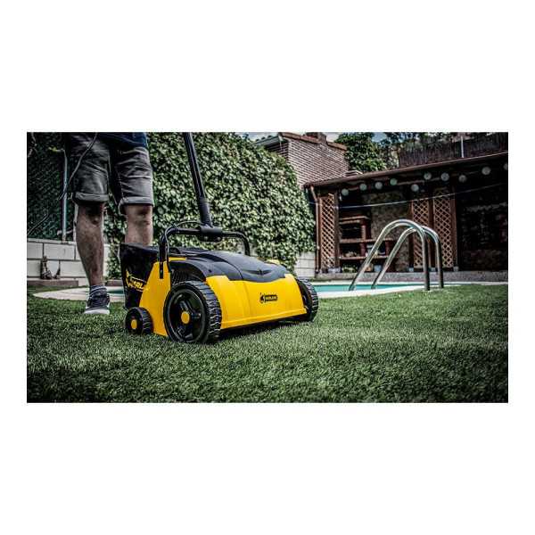 Peinadora/Barredora Electrica para Césped Artificial 1400W 302E-V19 GARLAND