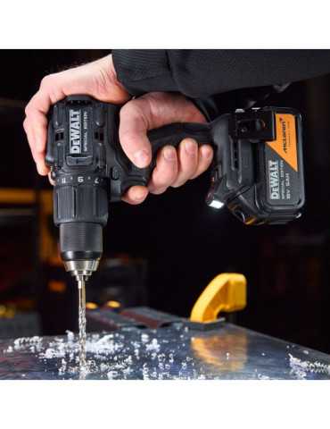 Kit Taladro Percutor sin Escobillas Mclaren Xr 18 V Ø13 mm, con 2 Baterías 5 Ah y Cargador DEWALT 2