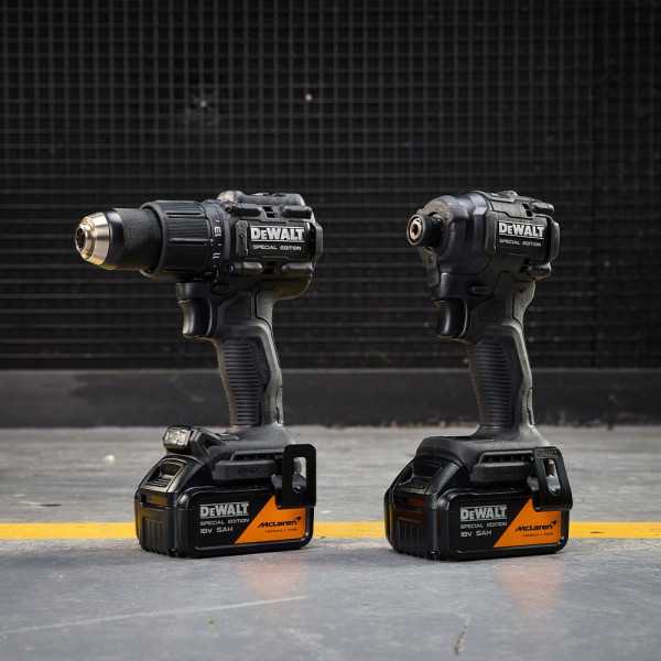 Kit Taladro Percutor DCD86 Mclaren Xr 18 V, + Atornillador Impacto DCF86 + 2 Baterías 5 Ah + Cargador DEWALT