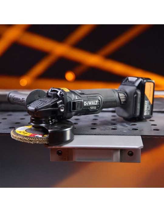 Mini Amolardora sin Escobillas Mclaren Xr 18 V Ø125 mm con 2 Baterías 5 Ah y Cargador DEWALT