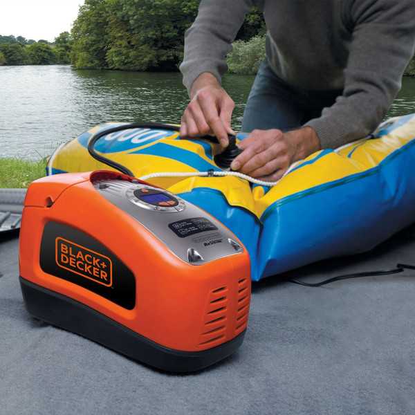 Inflador de Aire 230 V Ca y 12 V Cc con Accesorios, 11,03 bar BLACK+DECKER