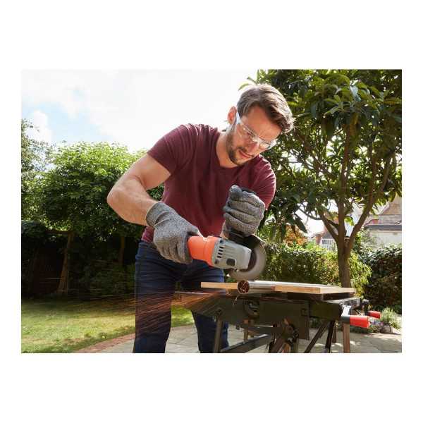 Amoladora Mini 710 W Ø115 mm con Cable 2 m BLACK+DECKER