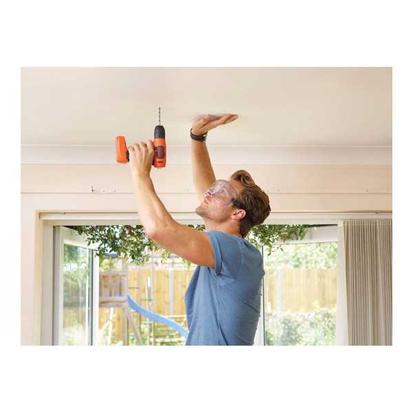 Taladro Atornillador Ultra Compacto 7,2V con Cargador BLACK+DECKER