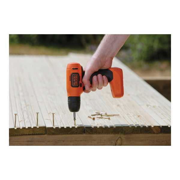 Taladro Atornillador Ultra Compacto 7,2V con Cargador BLACK+DECKER