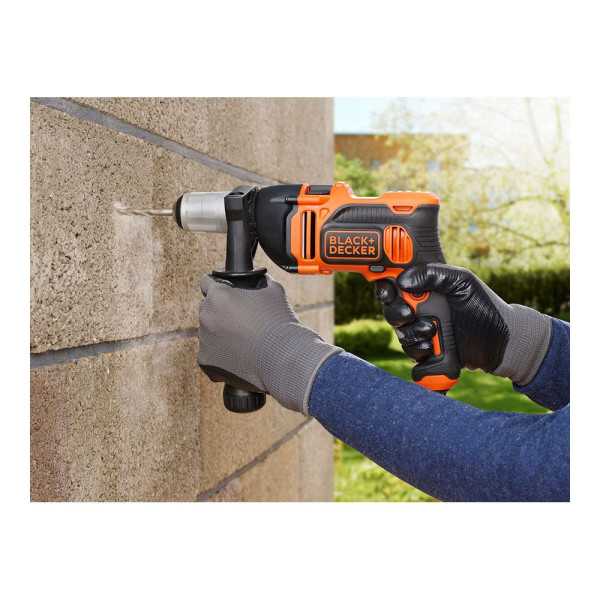 Taladro Percutor 850W con Cable de 3 m BLACK+DECKER