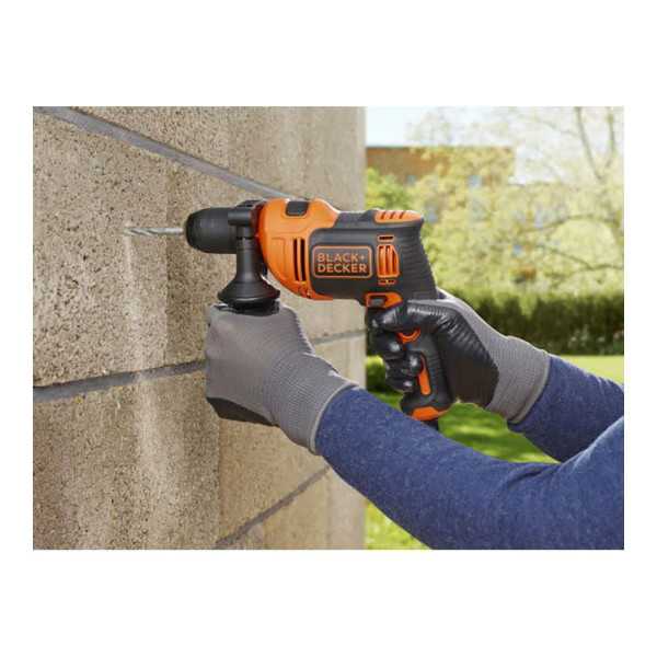 Taladro Percutor 710W con Cable de 3 m BLACK+DECKER