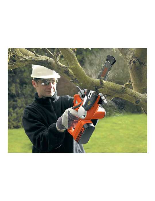 Motosierra 18V con Bateria 2Ah y Cargador BLACK+DECKER