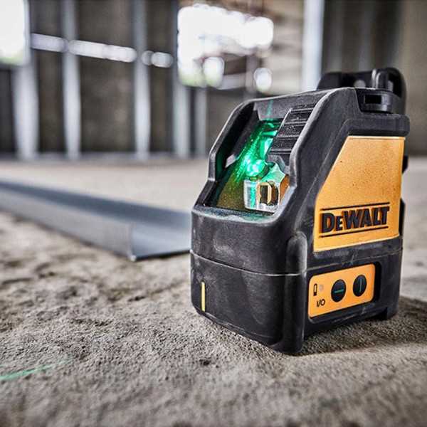 Nivel Láser Autonivelante Verde de 2 Líneas en Cruz (Horizontal y Vertical) DEWALT
