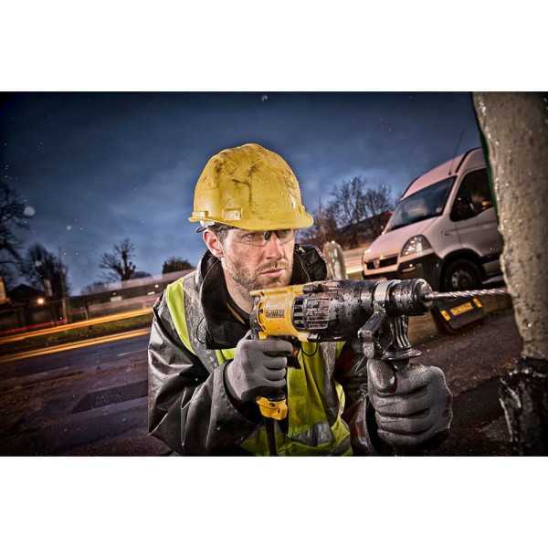 Martillo Percutor SDS Plus Ligero Combinado 800 W con Cable DEWALT