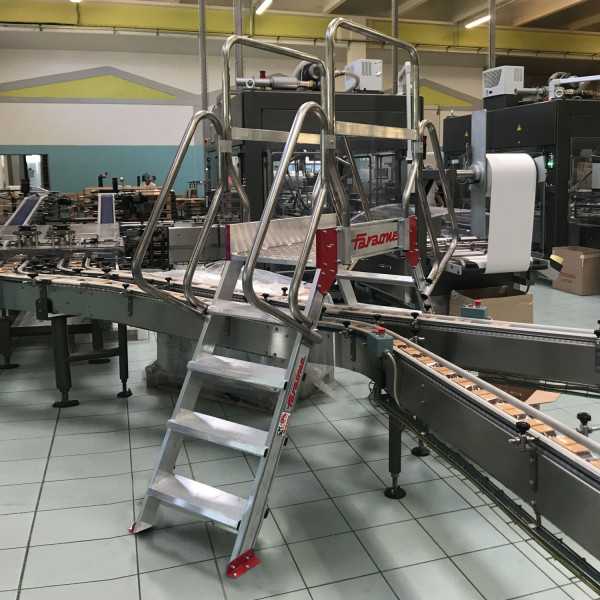 Escalera puente de aluminio con plataforma Inclinación 60 Altura hasta la plataforma 1,97 m SP60-08 FARAONE