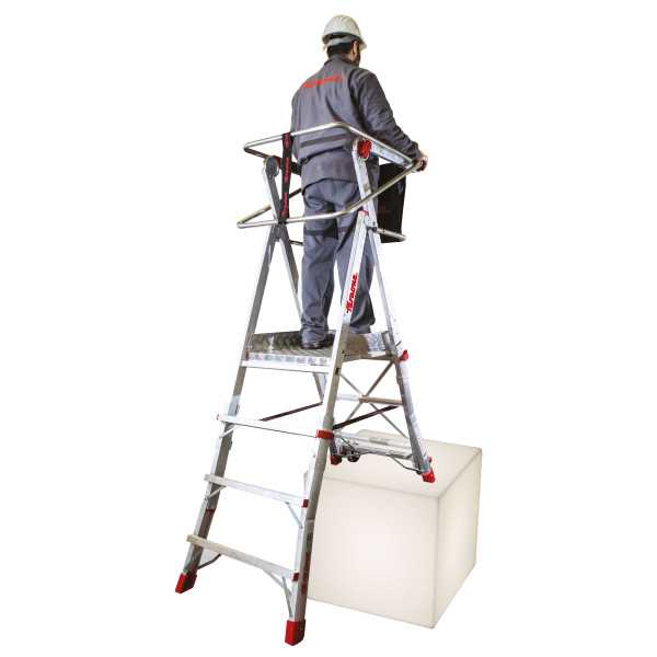 Escalera con amplia plataforma y 3 peldaños PLS3 FARAONE