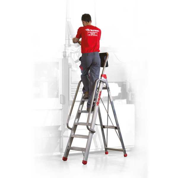Escalera profesional con peldaños cómodos Peldaños 6 DOMUS6 FARAONE