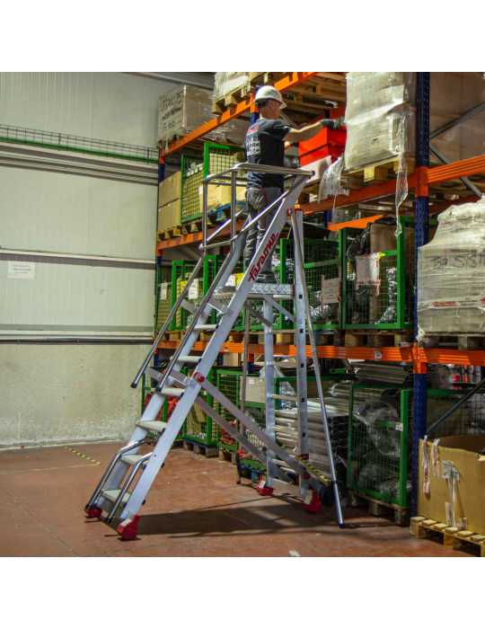 Escalera de almacén con plataforma y ruedas. 3 peldaños SMTS70 FARAONE