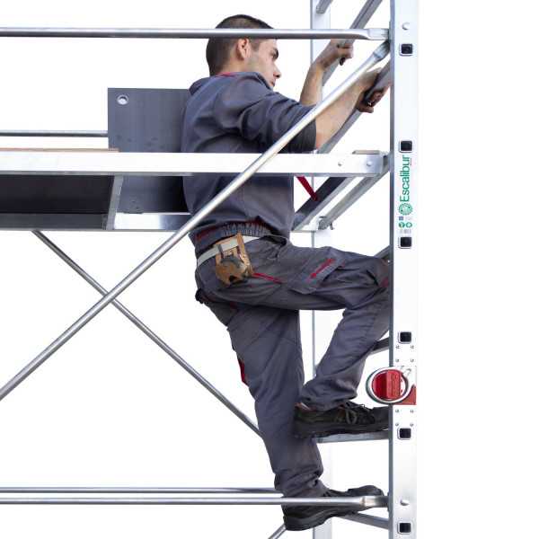 Miniandamio de aluminio con sistema de plegado rápido de 2,82 metros de altura de estructura ES-PONTAL ESCALIBUR