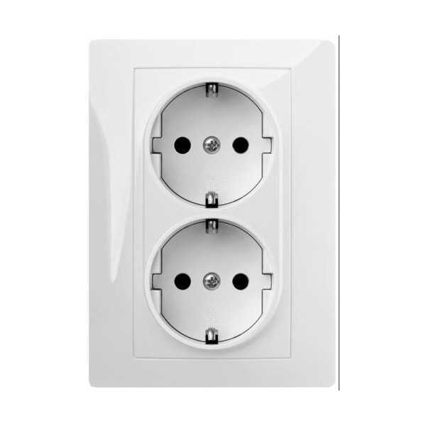 Doble Toma Corriente 16 Ah 250 V Blanco 9125 [LOTE DE 4 Unidades] FAMATEL