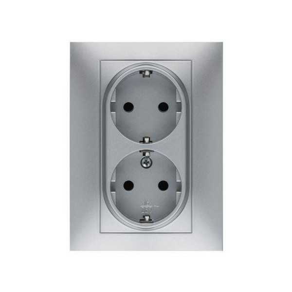 Doble Toma Corriente 16 Ah 250 V Aluminio 9225 [LOTE DE 4 Unidades] FAMATEL