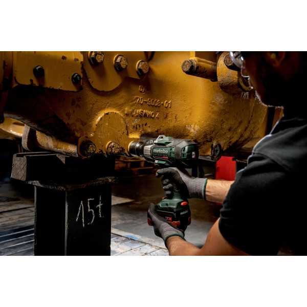 Llaves de Impacto de bateria sin Escobillas SSW 18 LTX 1750 BL METABO
