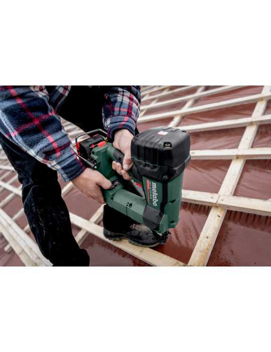 Clavadora de bateria NFR 18 LTX 90 BL METABO