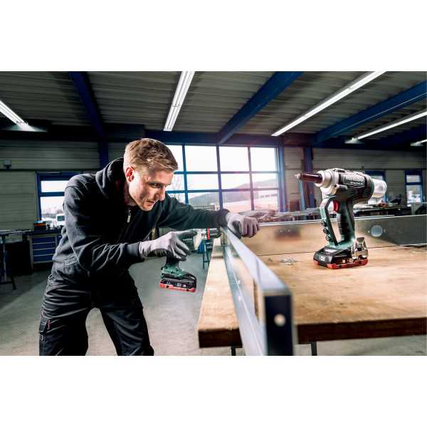 Remachadora de bateria NP 18 LTX BL 5.0 METABO